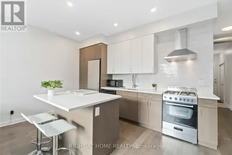 22 Perkins Street Ottawa ON K1R 7G5