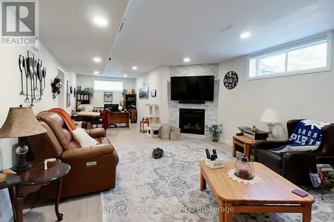 855 17th Street Hanover ON N4N 3B8