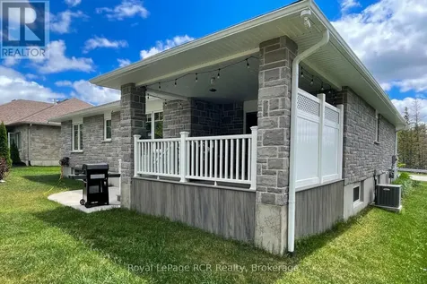 855 17th Street Hanover ON N4N 3B8