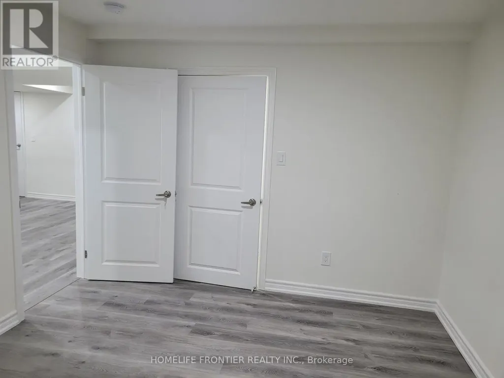73 Bannister Road East Barrie ON L7A 0G2