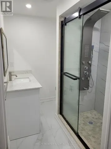 73 Bannister Road East Barrie ON L7A 0G2