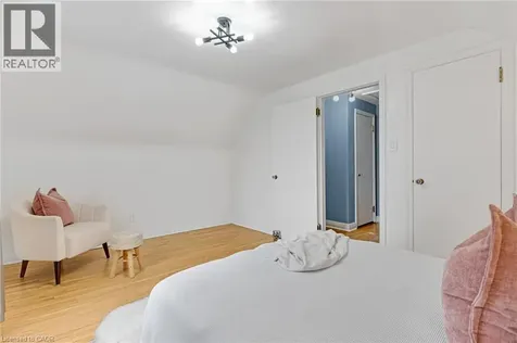 66 Sherwood Avenue Kitchener ON N2B 1J9