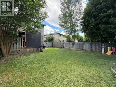 22 Carmine Crescent Cambridge ON N3C 3Z1