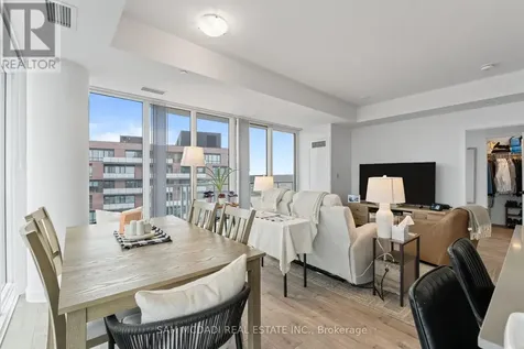 220 Missinnihe Way Mississauga (port Credit) ON L5H 0A9