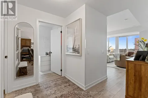 220 Missinnihe Way Mississauga (port Credit) ON L5H 0A9