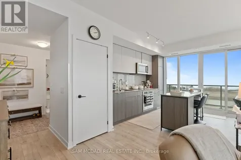 220 Missinnihe Way Mississauga (port Credit) ON L5H 0A9
