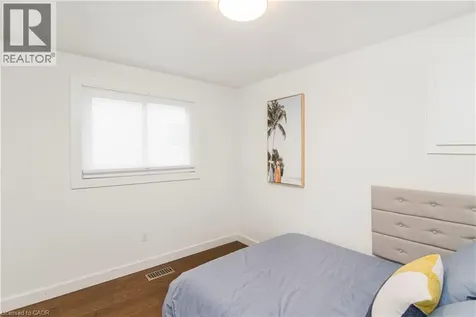 39 Forestgate Drive Hamilton ON L9C 6A4
