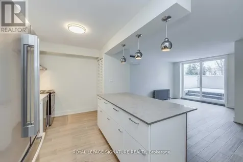 1089 Broadview Avenue Toronto (broadview North) ON M4K 2S4