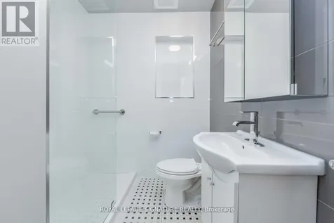 1089 Broadview Avenue Toronto (broadview North) ON M4K 2S4
