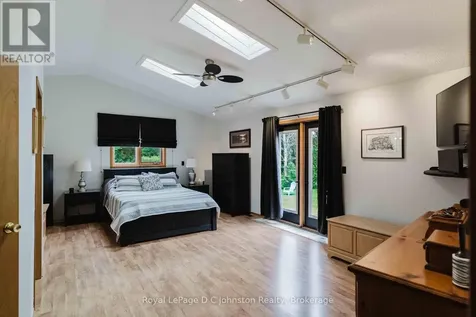 1073 8 Corners Kincardine ON N0G 2T0