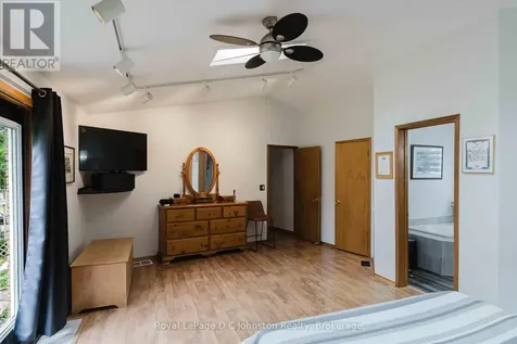 1073 8 Corners Kincardine ON N0G 2T0