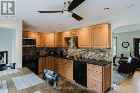 1073 8 Corners Kincardine ON N0G 2T0