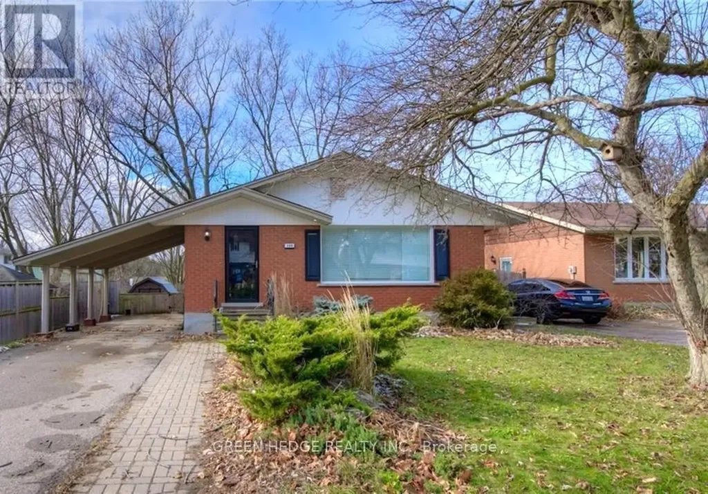 199 Dixie Crescent Waterloo ON N2J 3K9