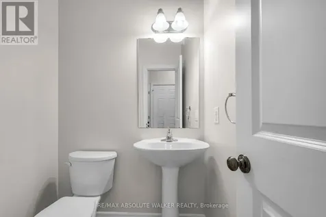 261 Bulrush Crescent Ottawa ON K1T 0E5