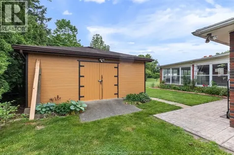 3325 Baseline Road Windsor ON N9V 0A2