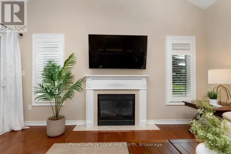 36 Clubhouse Drive Collingwood ON L9Y 4Z6