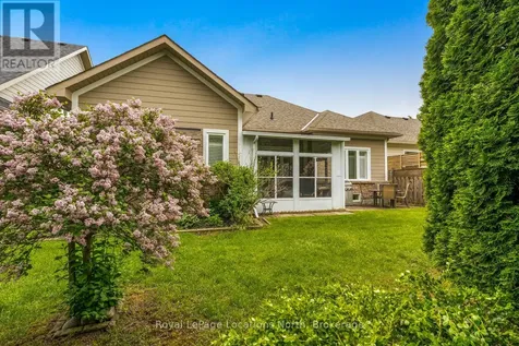 36 Clubhouse Drive Collingwood ON L9Y 4Z6