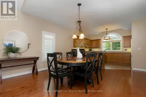 36 Clubhouse Drive Collingwood ON L9Y 4Z6