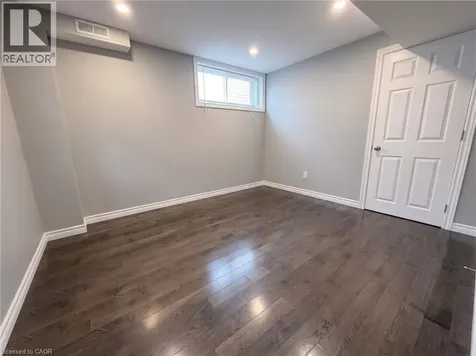304 Lemon Grass Crescent Kitchener ON N2N 3R5