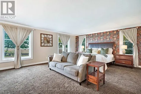 29830 Centre Road Adelaide Metcalfe ON N7G 3H7
