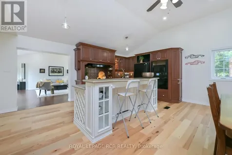5233 Trafalgar Road Erin ON N0B 1T0