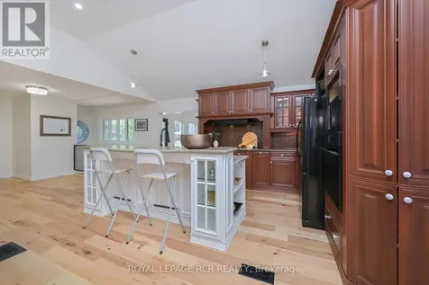 5233 Trafalgar Road Erin ON N0B 1T0