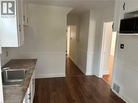 136 Glen Road Hamilton ON L8S 3M9