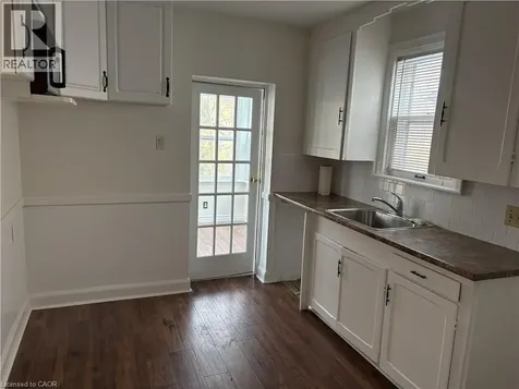 136 Glen Road Hamilton ON L8S 3M9