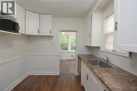 136 Glen Road Hamilton ON L8S 3M9