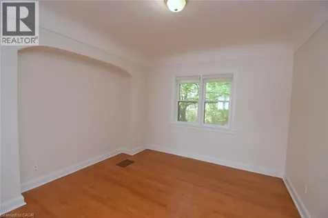 136 Glen Road Hamilton ON L8S 3M9