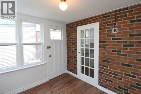 136 Glen Road Hamilton ON L8S 3M9