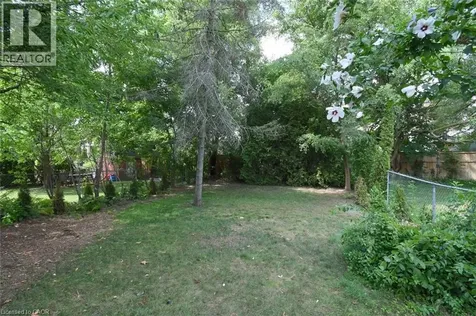 136 Glen Road Hamilton ON L8S 3M9