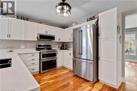 109 Glenariff Drive Freelton ON L8B 1A5