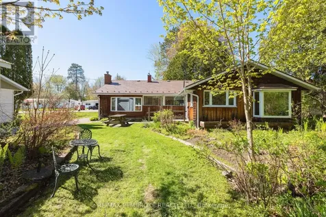 98 Glendale Avenue Deep River ON K0J 1P0
