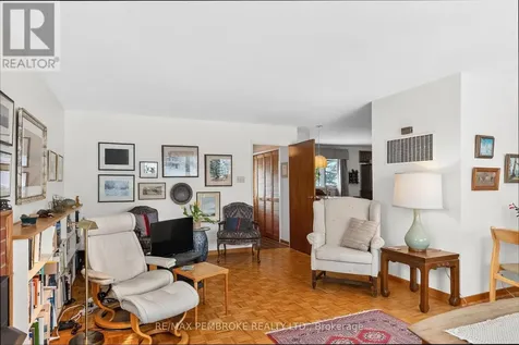 98 Glendale Avenue Deep River ON K0J 1P0