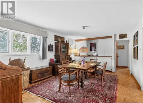 98 Glendale Avenue Deep River ON K0J 1P0