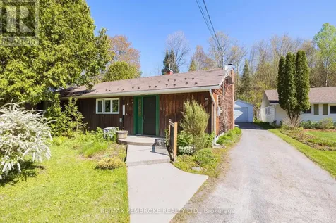 98 Glendale Avenue Deep River ON K0J 1P0