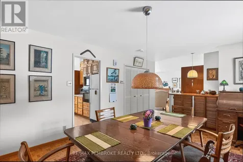 98 Glendale Avenue Deep River ON K0J 1P0