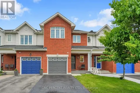 236 Arrita Street Ottawa ON K2S 0J7