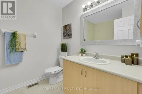 236 Arrita Street Ottawa ON K2S 0J7