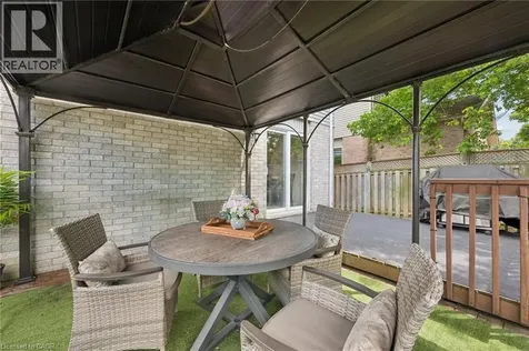 44 Alderson Drive Cambridge ON N3C 4C5