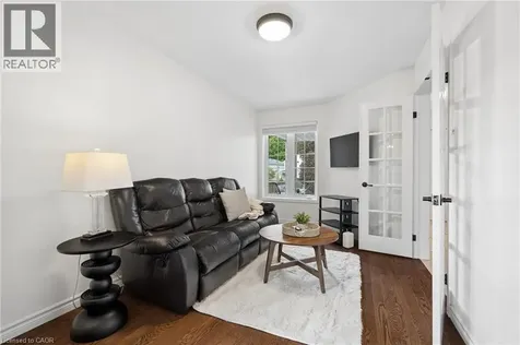 44 Alderson Drive Cambridge ON N3C 4C5