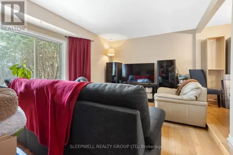 55 Alberni Street Ottawa ON K2J 1V8