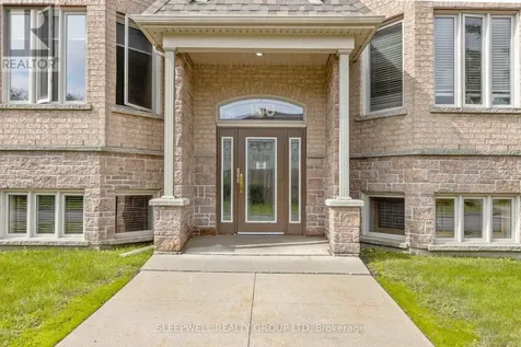 190 Rustic Hills Crescent Ottawa ON K4A 0B9