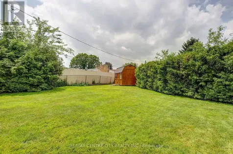 9 Northwood Place St. Thomas ON N5P 3X3