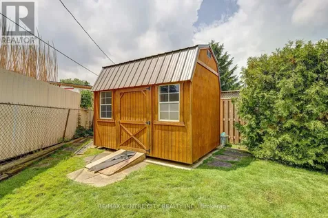 9 Northwood Place St. Thomas ON N5P 3X3