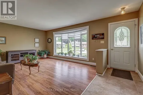 9 Northwood Place St. Thomas ON N5P 3X3