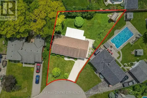 9 Northwood Place St. Thomas ON N5P 3X3