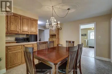 9 Northwood Place St. Thomas ON N5P 3X3