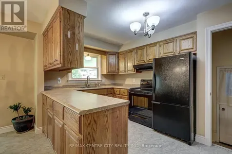 9 Northwood Place St. Thomas ON N5P 3X3